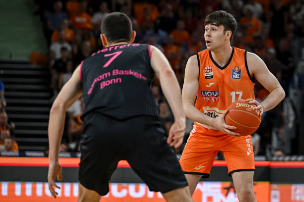 比赛期间引 比赛期间引