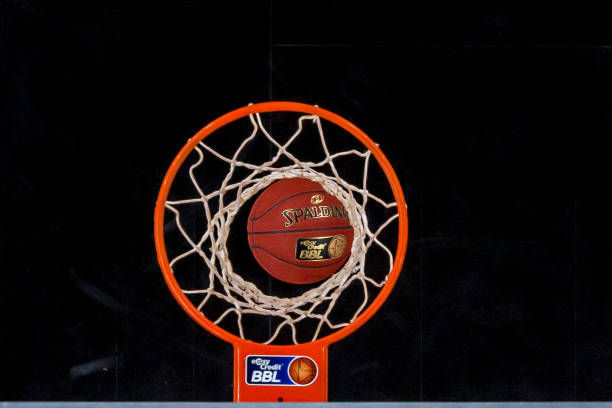 力引领全队 力引领全队