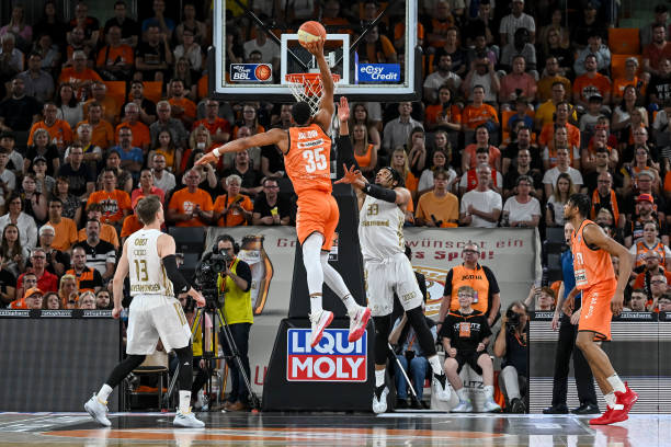 这场比赛中 这场比赛中